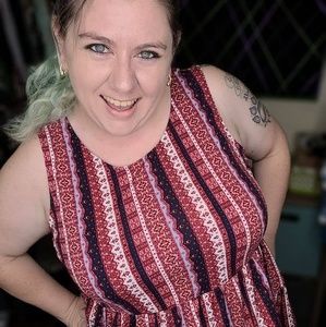 Meet your Posher, Caitlin